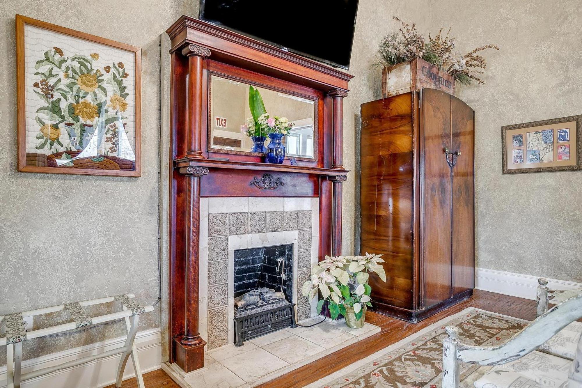 The Gallery House Boutique Hotel ستيفنفيل المظهر الخارجي الصورة